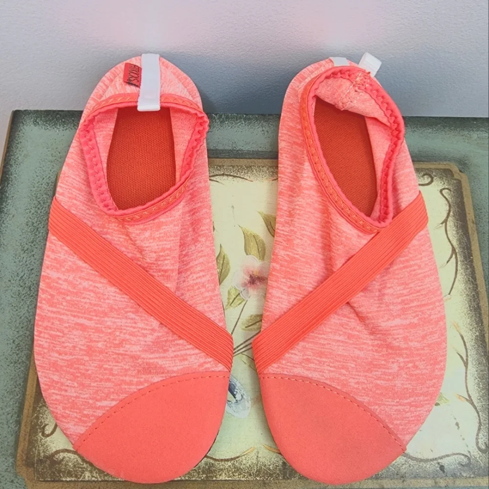 Fitkicks Size SMALL (5-6) - Picture 1 of 4